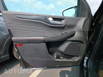 2025 Ford Escape ST-Line - miniatura 9