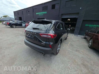 2025 Ford Escape ST-Line - miniatura 3