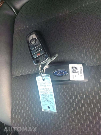 2025 Ford Escape ST-Line - miniatura 8