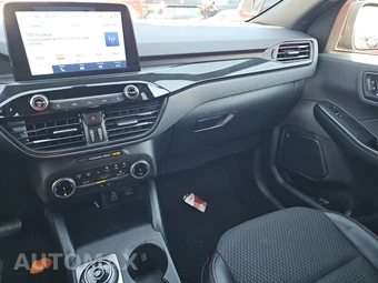 2025 Ford Escape ST-Line - miniatura 11