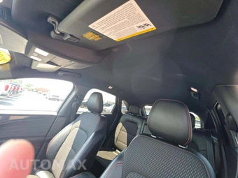 2025 Ford Escape ST-Line - miniatura 11