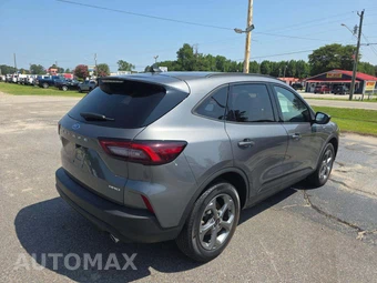 2025 Ford Escape ST-Line - miniatura 3