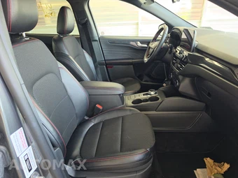 2025 Ford Escape ST-Line - miniatura 8