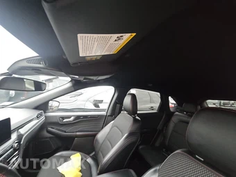 2025 Ford Escape ST-Line - miniatura 14