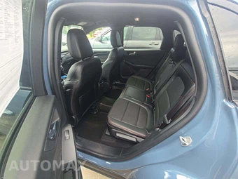 2025 Ford Escape ST-Line - miniatura 13
