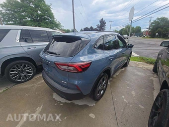 2025 Ford Escape ST-Line - miniatura 3