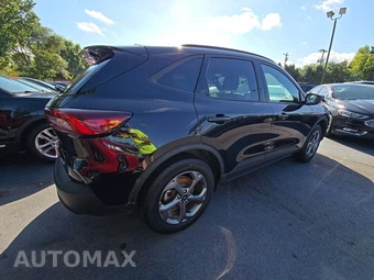 2025 Ford Escape ST-Line - miniatura 3