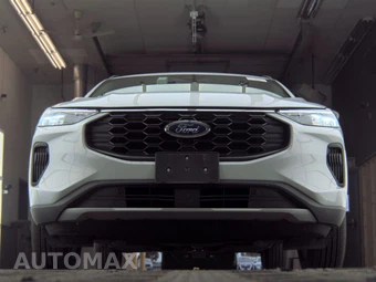 2025 Ford Escape ST-Line – miniatura 3