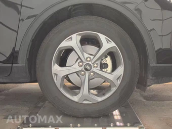 2025 Ford Escape ST-Line - miniatura 10