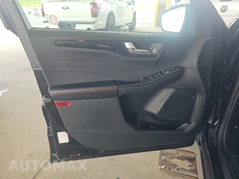 2025 Ford Escape ST-Line - miniatura 9
