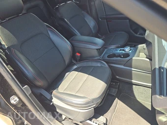 2025 Ford Escape ST-Line - miniatura 8