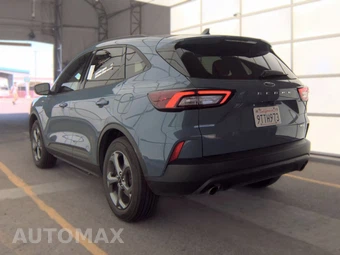 2025 Ford Escape ST-Line - miniatura 8