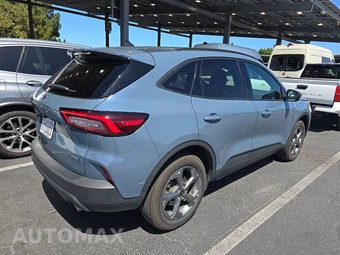 2025 Ford Escape ST-Line - miniatura 4