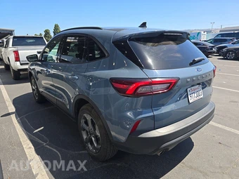 2025 Ford Escape ST-Line - miniatura 6