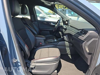 2025 Ford Escape ST-Line - miniatura 8