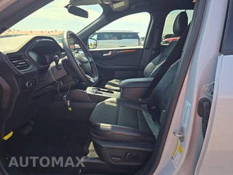 2025 Ford Escape ST-Line - miniatura 7