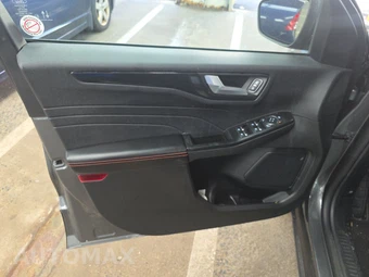 2025 Ford Escape ST-Line - miniatura 9