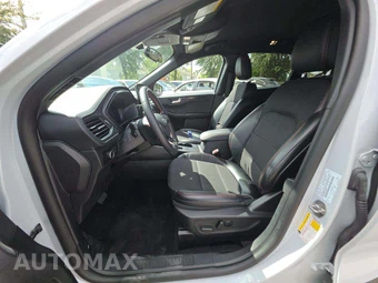 2025 Ford Escape ST-Line - miniatura 3