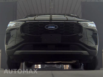 2025 Ford Escape ST-Line - miniatura 3