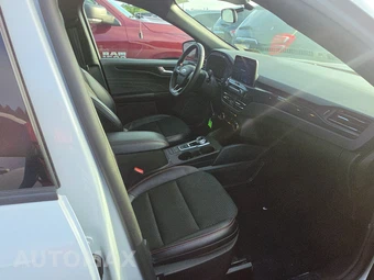 2025 Ford Escape ST-Line - miniatura 14