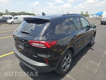 2025 Ford Escape ST-Line - miniatura 4