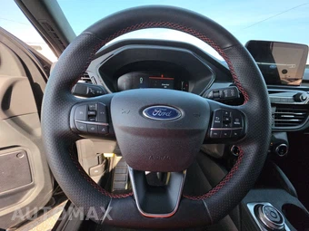 2025 Ford Escape ST-Line - miniatura 10