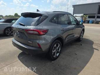 2025 Ford Escape ST-Line - miniatura 4