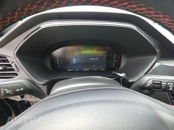 2025 Ford Escape ST-Line - miniatura 12