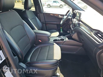 2025 Ford Escape ST-Line - miniatura 8