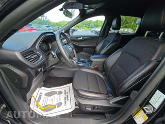 2025 Ford Escape ST-Line - miniatura 3