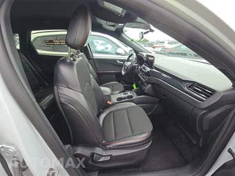 2025 Ford Escape ST-Line - miniatura 14