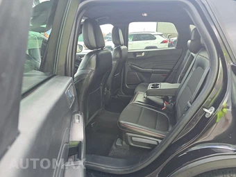 2025 Ford Escape ST-Line - miniatura 13