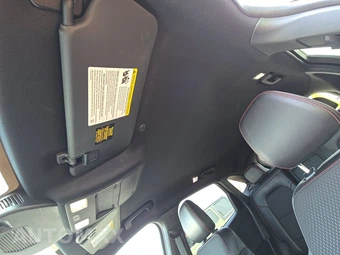 2025 Ford Escape ST-Line – miniatura 14