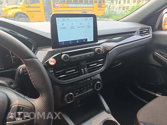2025 Ford Escape ST-Line Select – miniatura 10