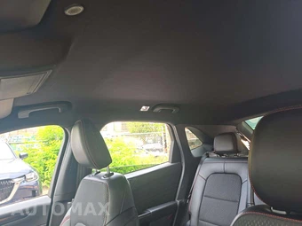 2025 Ford Escape ST-Line Select – miniatura 11