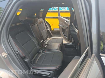 2025 Ford Escape ST-Line Select – miniatura 16