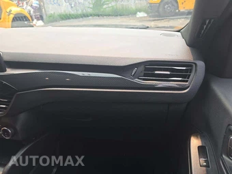 2025 Ford Escape ST-Line Select – miniatura 19