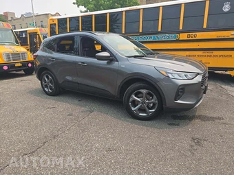 2025 Ford Escape ST-Line Select – miniatura 4