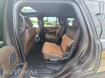 2025 Ford Expedition King Ranch - miniatura 10