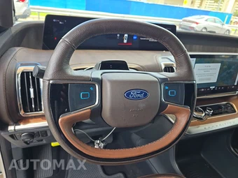 2025 Ford Expedition King Ranch - miniatura 10
