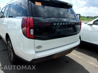 2025 Ford Expedition King Ranch - miniatura 14