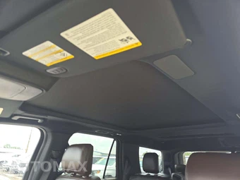 2025 Ford Expedition King Ranch - miniatura 8