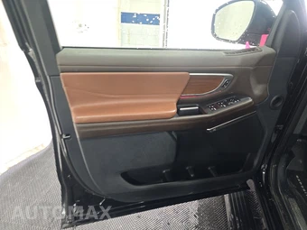 2025 Ford Expedition King Ranch - miniatura 9