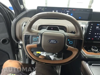 2025 Ford Expedition King Ranch - miniatura 10