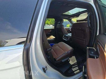 2025 Ford Expedition King Ranch - miniatura 17