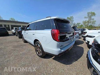 2025 Ford Expedition King Ranch - miniatura 2