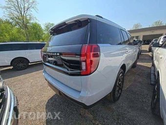 2025 Ford Expedition King Ranch - miniatura 3