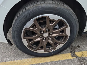 2025 Ford Expedition King Ranch - miniatura 5