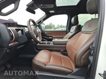 2025 Ford Expedition King Ranch - miniatura 9