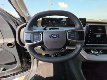 2025 Ford Expedition MAX Active - miniatura 10